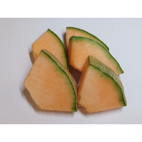Cantaloupe triangle with rind 2,5kg 06416124778451