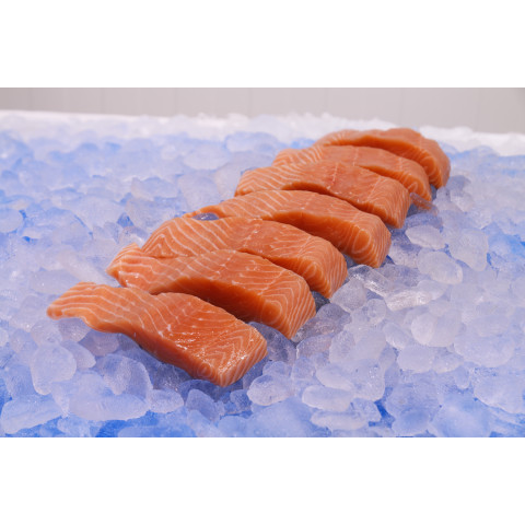 Salmon fillet portion piece ap180-200g/2,5kg 02366111900003