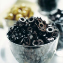 Musta oliivi viipaleina 3,8kg/2kg 07321574613278