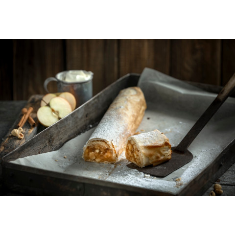 Omenastruudeli 8x690g raakapakaste 09003299883805