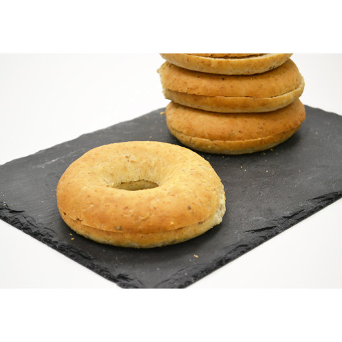 Vete-bagel kringla av flerkornbröd, skuren 45 x 90 g 4,05 kg fryst 06416661001357